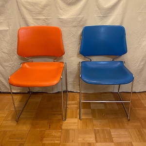 2 sedie MCM Mid-Century / sedie minimal Krueger Matrix in plastica e cromo SOLO RITIRO