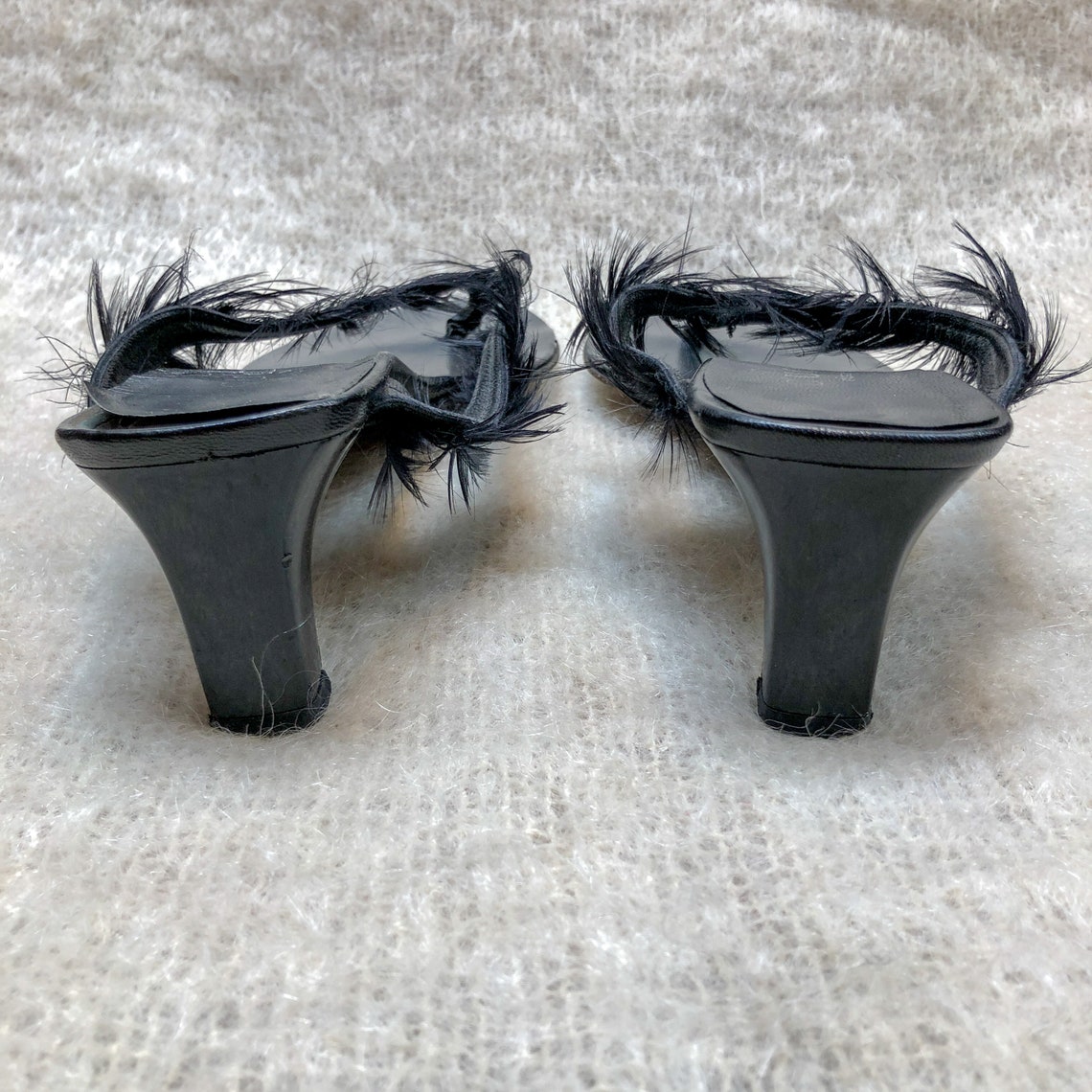 black kitten heel flip flops