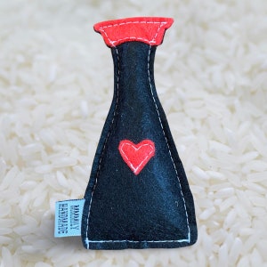 Soy Sauce Cat Toy, Kikoman Felt Catnip Toy, Funny Gift, Condiment Cat Toy, Food Toy, Assorted Colors, Ready to Ship, Sassy Cat Toy, Unisex
