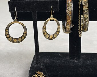 Bracelet Or De Tolède Avec Médaillons Laqués Et Améthistes - Occasion Bon état