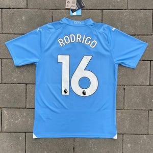 Manchester City 2023/24 Original Heimtrikot Rodrigo #16 Größe M