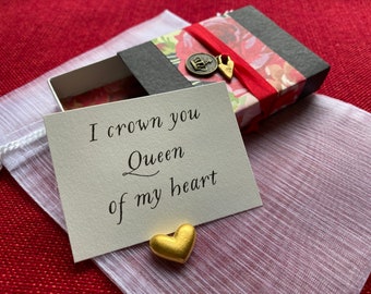 Queen of My Heart Message Box with Gold Heart and Fabric Gift Bag