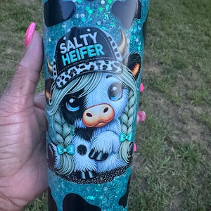 24 oz Cute Highland Cow Snow Globe Tumbler