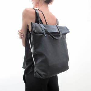 minimal backpack multipurpose shopper, black artificial leather image 8