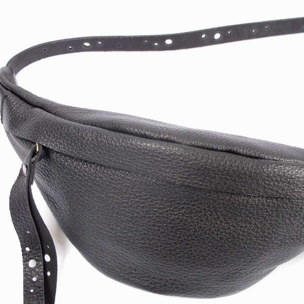 gürteltasche aus weichem hirschleder in schwarz, crossbody bag, hipbag, bauchtasche