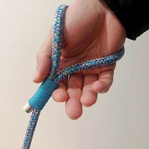 soft, comfortable grip on the handmade rope dog leash - hand stitched
