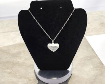 Gepersonaliseerde gegraveerde roestvrijstalen hartketting, aangepaste hanger