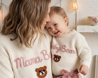 Benutzerdefinierte Mama Bär und Baby Bär Passende Pullover | Personalisierte bestickte Mom & Baby Strickpullover Set | Gemütliches Mutter Kind Passendes Outfit