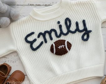 Suéter de bebé con nombre bordado a mano de fútbol: jersey de punto personalizado para niños, regalo de cumpleaños personalizado para niños pequeños