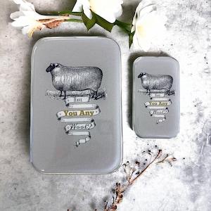 Have you any wool stitch marker tin SMALL (010)