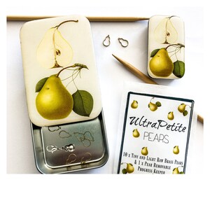 Pear stitch marker tin, handcrafted notions tin LARGE 003 image 4