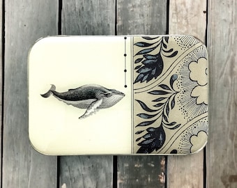 Whale notions tin LARGE (032)