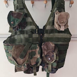 US Army Molle II Woodland Fighting Load Carrier Vest BDU Vest