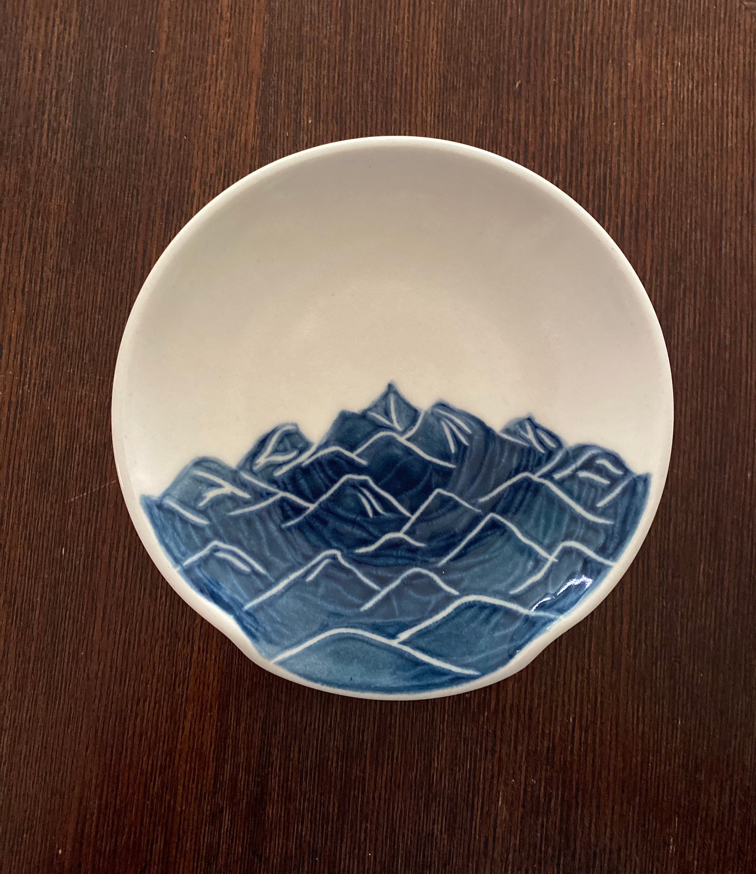 Ceramic Spoon Rest / Porcelain spoonrest, Mountain pattern