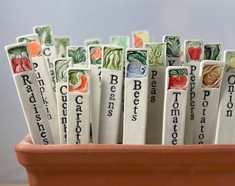 Set van 12 porseleinen moestuinstiften: handgeschilderde plantenstokken