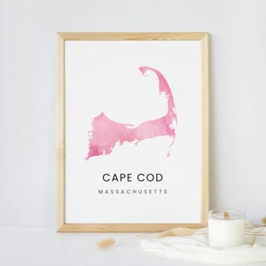 Art mural Cape Cod | Impression d'art numérique | Poster inspiré du voyage | Aquarelle rose, carte de l'état de Cape Cod dans le Massachusetts | Téléchargement instantané