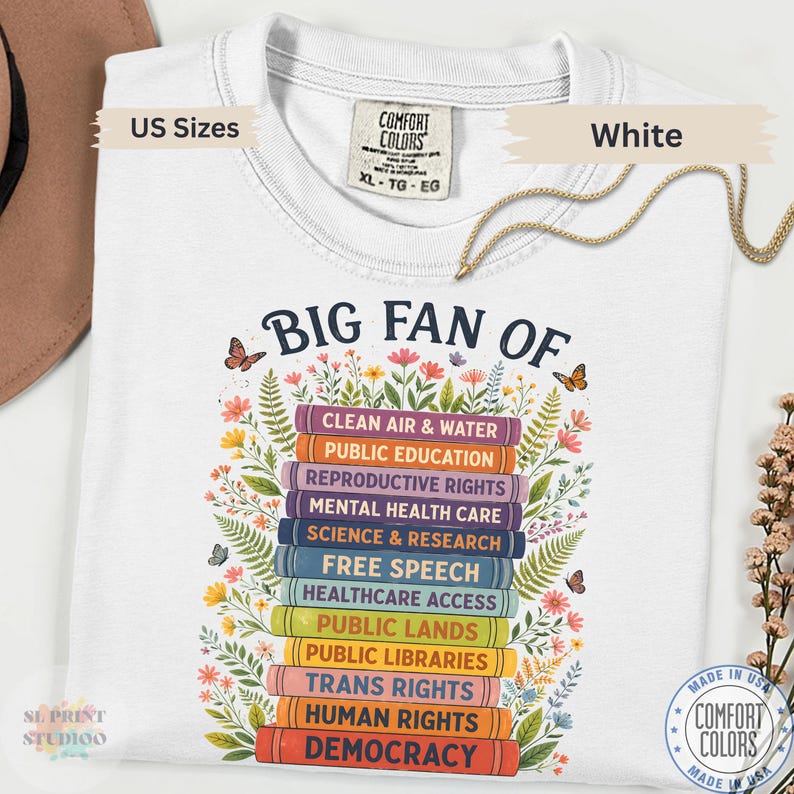 Big Fan Of Democracy Shirt, Human Rights Public Libraries Science Education Graphic Tee Gift Comfort Colors 画像 12