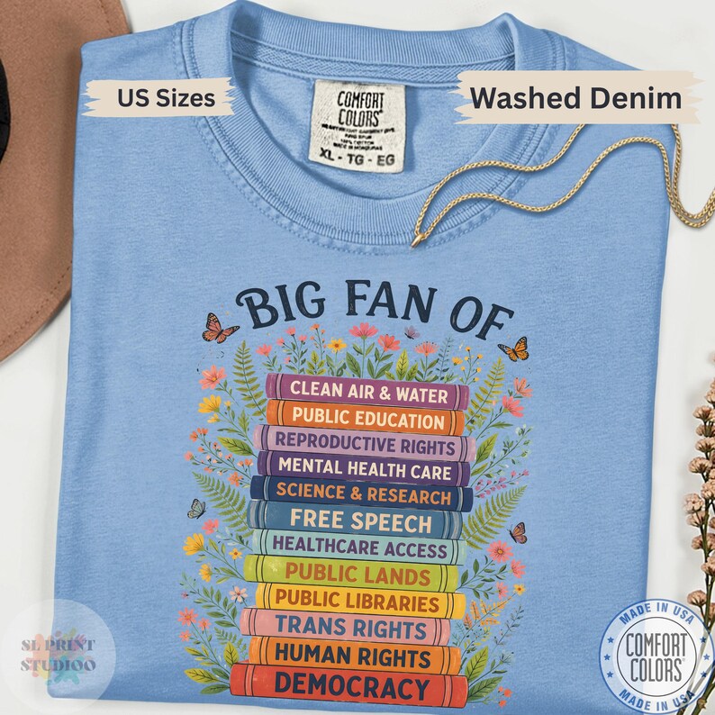 Big Fan Of Democracy Shirt, Human Rights Public Libraries Science Education Graphic Tee Gift Comfort Colors 画像 16