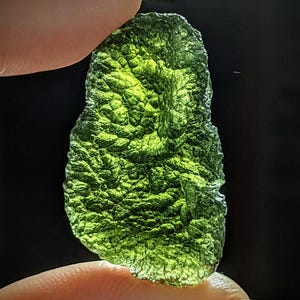 Moldavite Genuine 6.9 Grams Raw Moldavite Crystal Certificate of Authenticity.