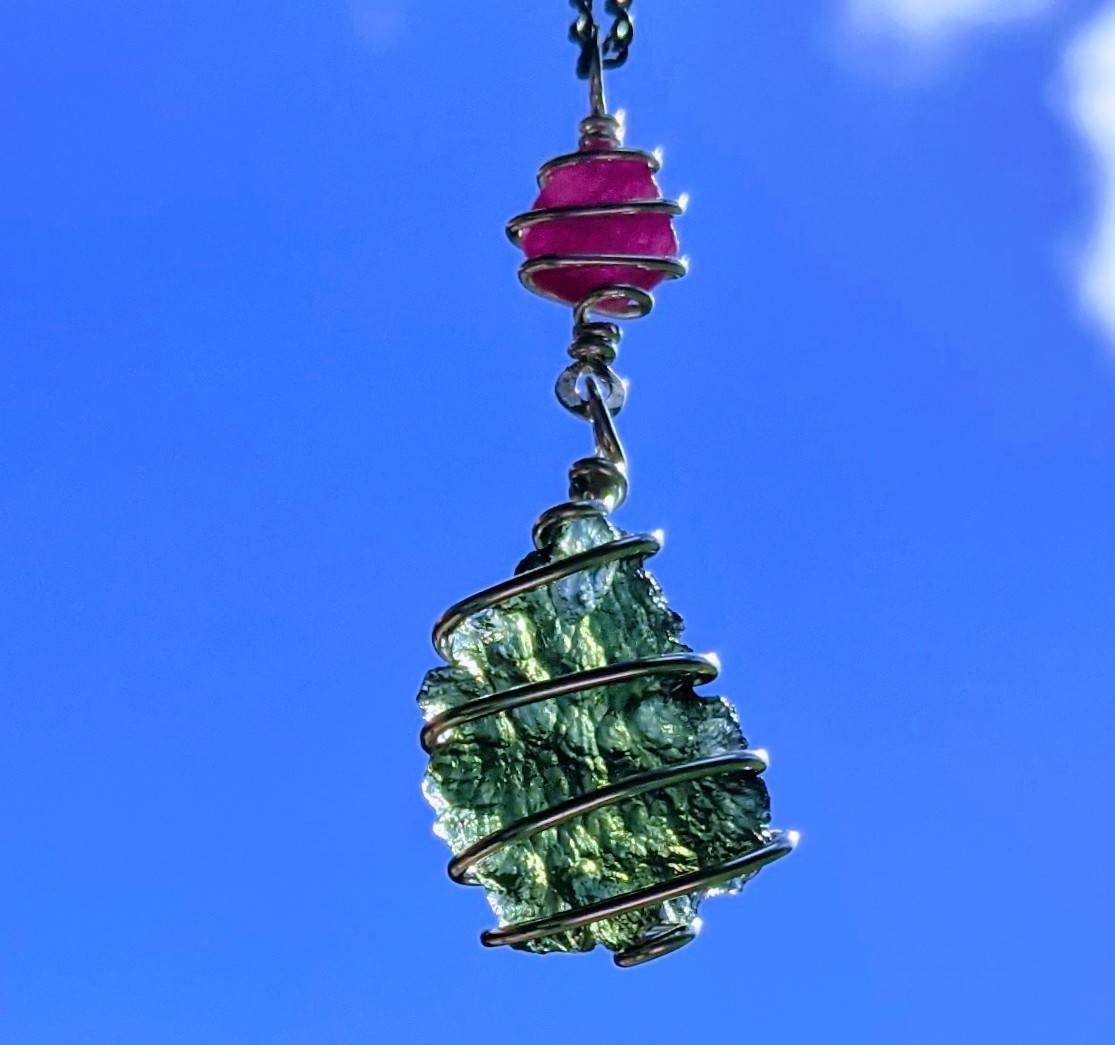 MOLDAVITE & RUBY Pendant / Moldavite Jewelry / Authentic Moldavite / Moldavite Crystal/ Moldavite Necklace / 925 Silver / Certificate