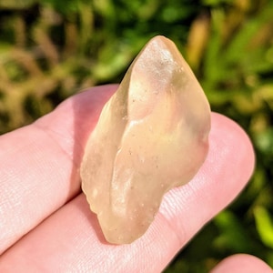 Libyan Desert Glass Tektite Genuine Crystal ldg Large World Class 9.93 Grams