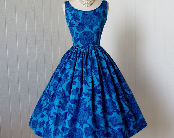 Vintage 1950's Dress ...gorgeous Big Blue CABBAGE ROSE - Etsy