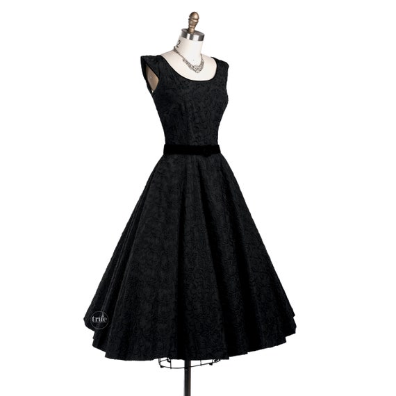 vintage 1950's dress ...pretty black embroidered … - image 2