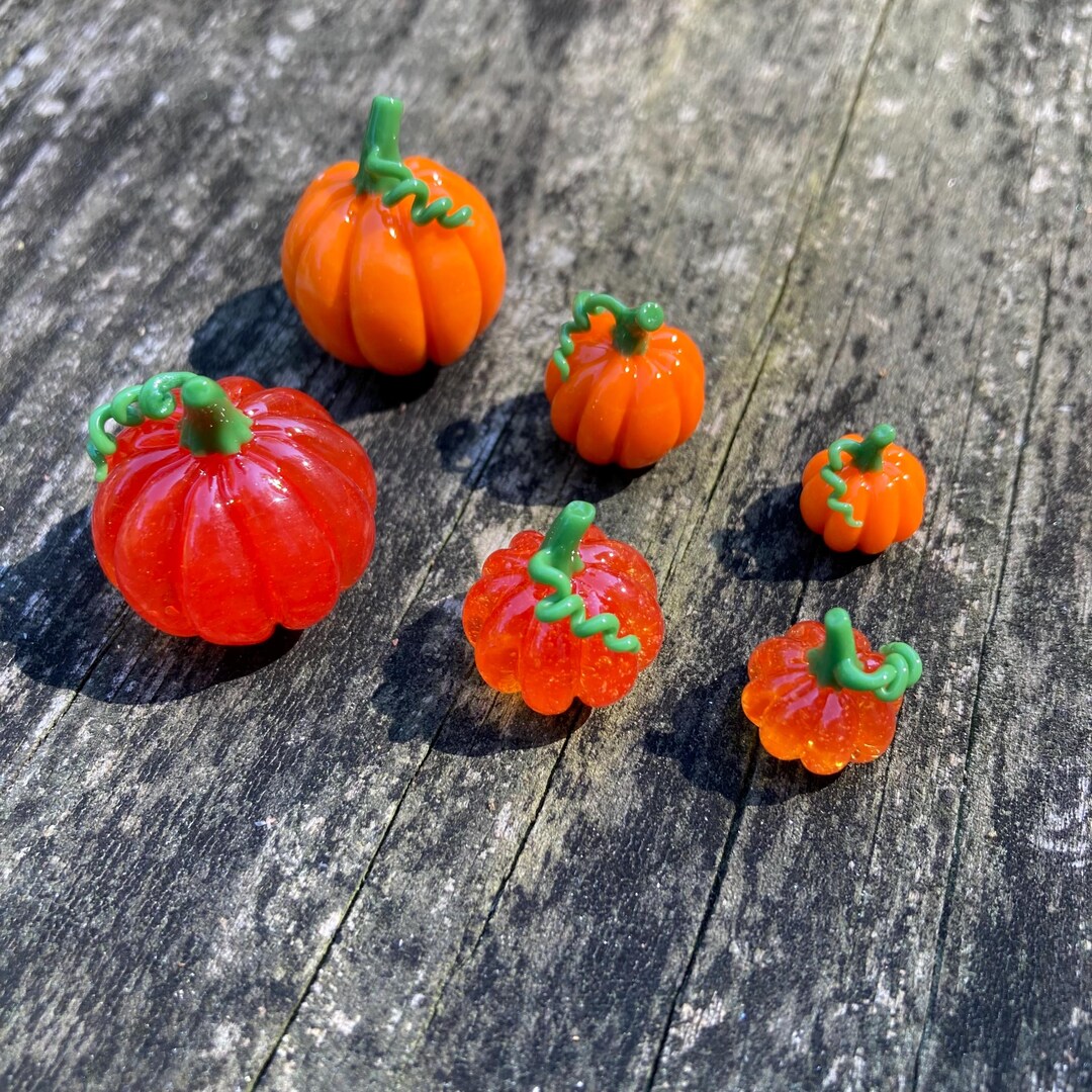 小さめかぼちゃ　ガラス細工　ミニチュア 小さめかぼちゃ ガラス細工 ミニチュア ガラスのハロウィン・ガラスの