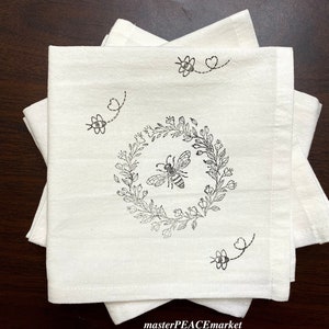 Cloth Napkins, Napkins, Bumble Bee, Bees, Honey Bee, set of 4
