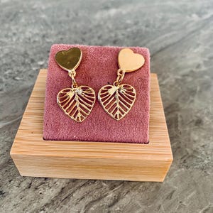 Gold heart earrings – Stud and openwork pendant – Gold-plated brass – Lightweight handmade jewelry – Trendy women’s gift