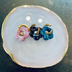 Mini stainless steel hoop earrings with acrylic flower pendant, Children's hoop earrings