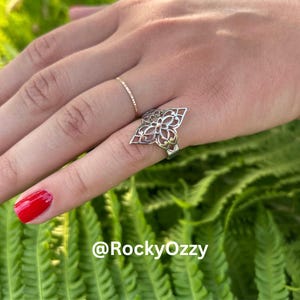 Mystic Knot Ring Silver Witchcore Jewelry Sacred Symbol Openwork Filigree Wiccan Pagan Ring Enchanted Boho Statement Gift for Women