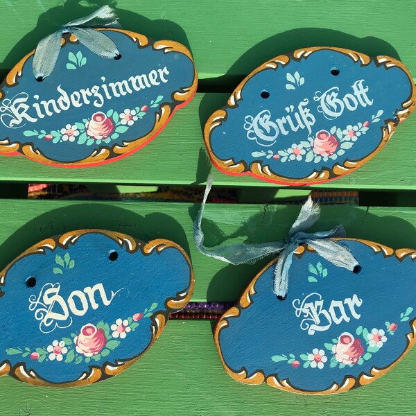 Vintage Painted Wooden Small Word Signs Bavaria German Folk Art Decorations Pick 1 Blue Son Bar Grub Gott Kinderzimmer