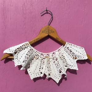 Vintage Crochet Collar White Cotton 1980s Accessory Dress Sweater Button Closure