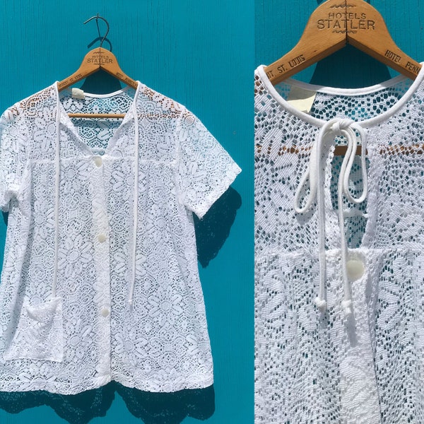1970s Lace Cover Up Top White Layering Piece Hip Length Size Medium Short Sleeves Button Front