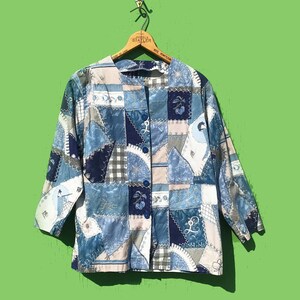 1990s Patchwork Print Shirt Light Layering Jacket Vintage Blue Crazy Quilt Size Medium Large