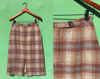 1980s Plaid Wool Skirt Tan Brown Beige Blue Vintage Size Small Waist 26 Lined Wool Pencil Skit w Pockets