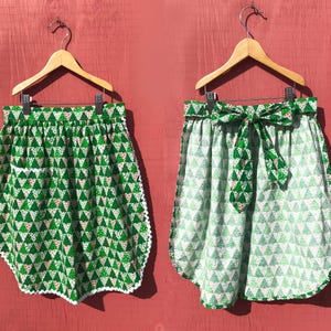 Vintage Christmas Half Apron Handmade Rick Rack Trim w Pocket Green White Red