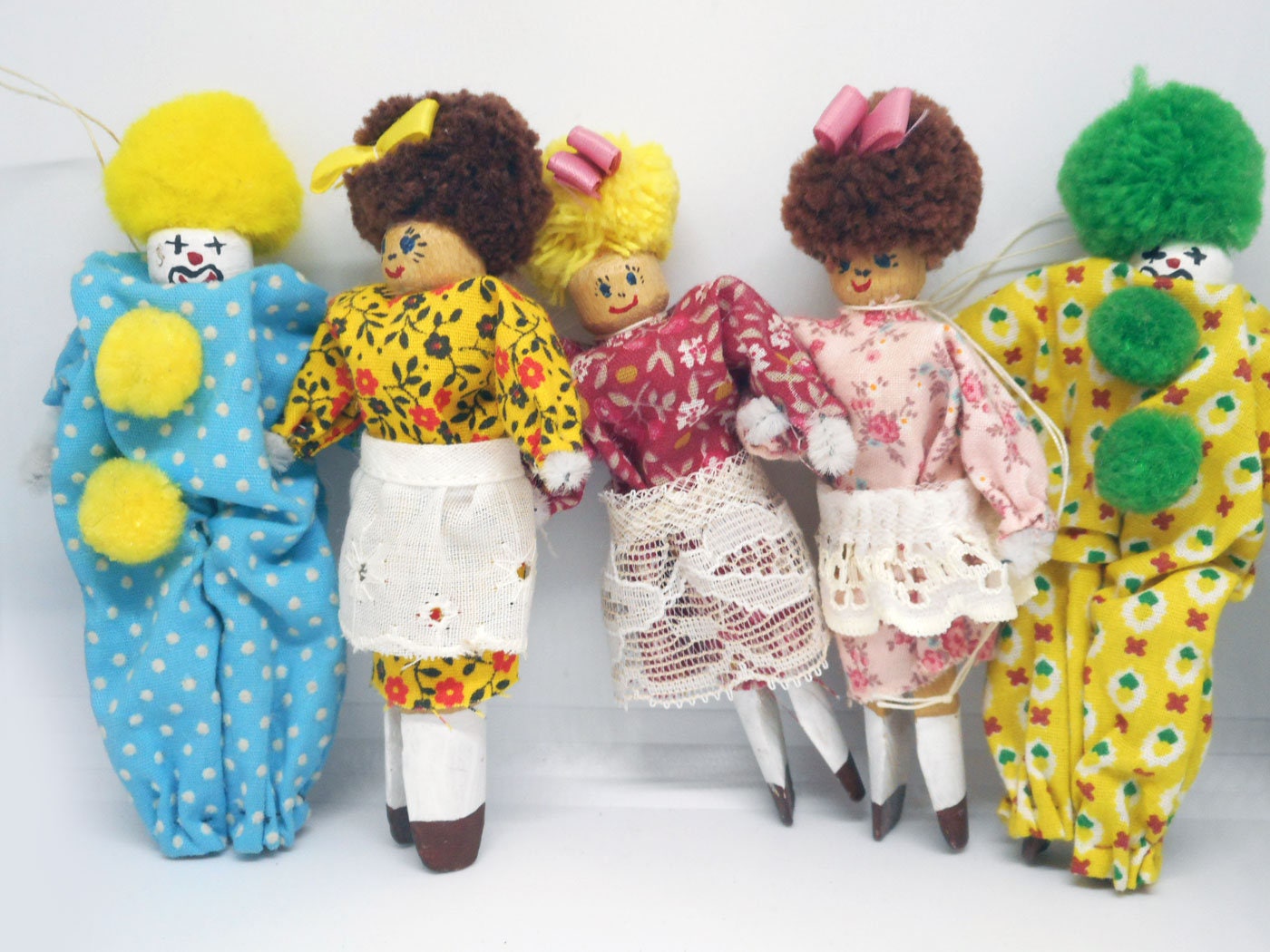 vintage clothespin dolls