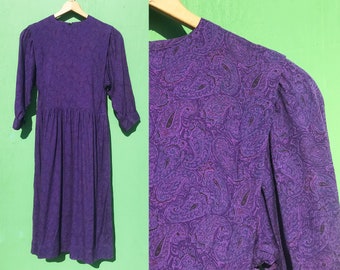 1980s Purple Paisley Dress Puff Sleeves Fit and Flare Cottagecore Sz Med with Pockets