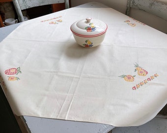 Vintage Tablecloth Colorful Fruit Peaches Apples & Pears