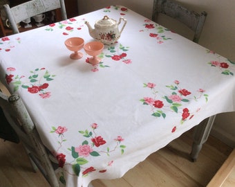 Vintage Appliqued Tablecloth; Appliqued Floral Tablecloth; Summer Linens; Gift Linens; Retro Tablecloth; Vintage Linens; Gift Linens