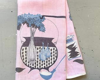 Vintage Towel de Antonio Mid Century Soup Pot Lois Long Pink & Blue