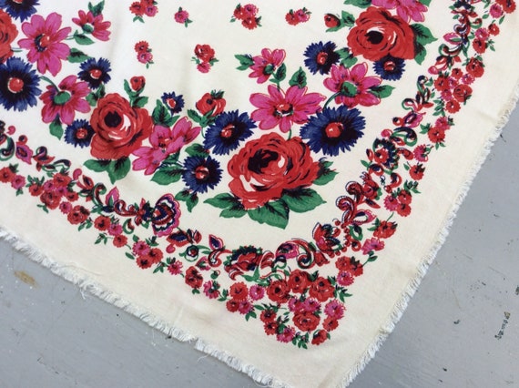 Vintage Scarf Colorful Rose Garden w Daisies Pink… - image 2