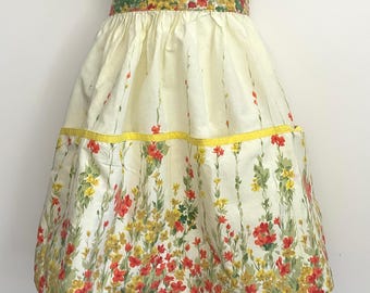 Vintage Cotton Apron with Gladiola Floral Pockets