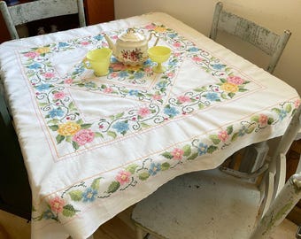 Vintage Embroidered Tablecloth Pink & Blue Roses TBF
