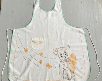 Vintage Apron Tinted & Embroidered Puppy Dog Eyes the Butterflies