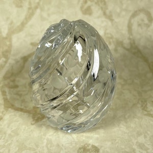 Vintage Faberge crystal egg swirl frosted flowers paperweight image 2