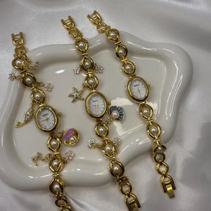 Vintage gold watch, Pearl watch, Vintage watch, Dainty Gold Watch, Pearl Jewelry, Womens Watch, Gold Watch, Wrist Watch, Womens Gold Watch