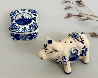 Vintage Delf souvenirs Blue Cow Salt Shaker And Delft Blue Trinket Box